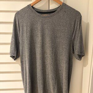 Lululemon License to Train Tee Large
